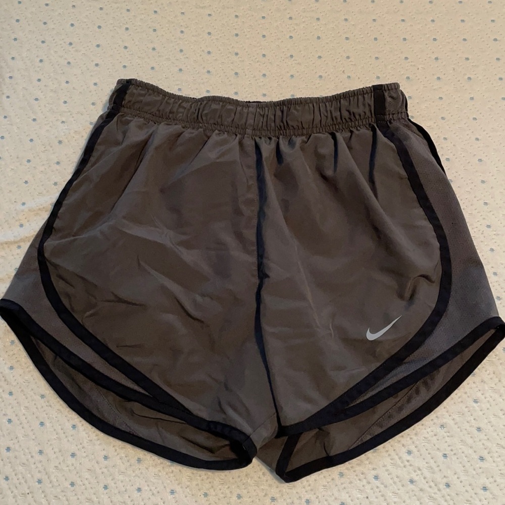 Black and grey Nike shorts size s